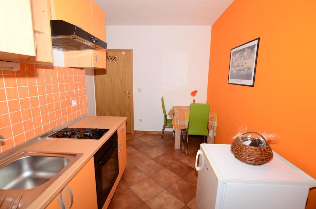 Apartman Milena Apartment Primosten Exterior photo
